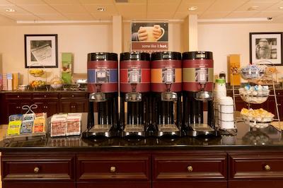 هامپتون این اند سویتز جاکسُنویل-آیرپرت