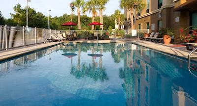 هامپتون این اند سویتز جاکسُنویل-آیرپرت