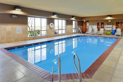 هامپتون این اند سویتز آلبوکرک کورز راد