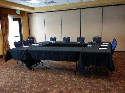 هامپتون این اند سویتز آلبوکرک کورز راد