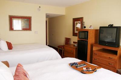 هامپتون این اند سویتز لویسویل ایست