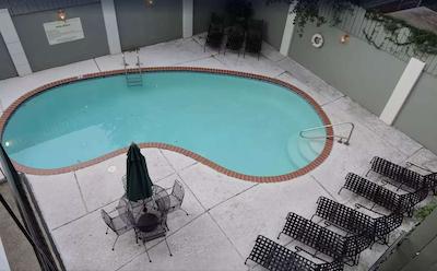 فرنچ کوارتر سویتز هتل