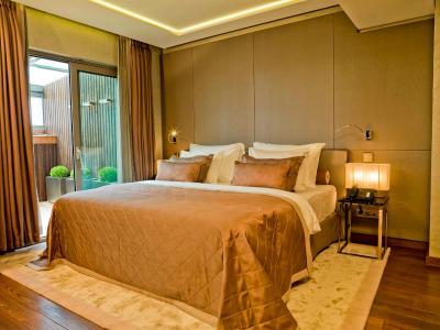 لاساگرادا هتل