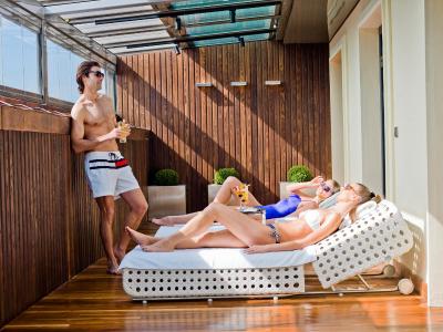 لاساگرادا هتل