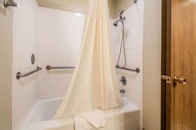 کوالیتی این اند سویتز دکراه