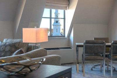 هیلتون گاردن این پرتسمود دونتون