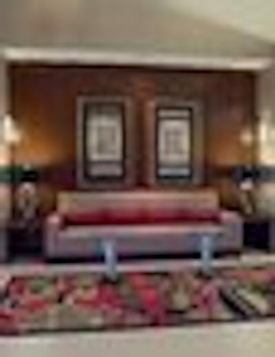 هلید این فت میرز ارپت-تون سنتر