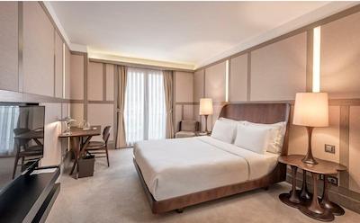 هاوس هتل نیشانتاشی