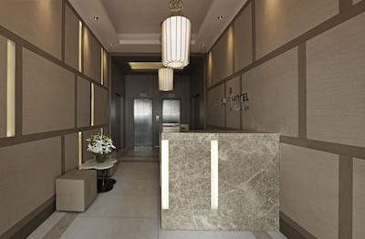 هاوس هتل نیشانتاشی