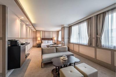 هاوس هتل نیشانتاشی