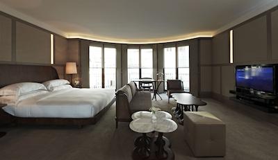 هاوس هتل نیشانتاشی