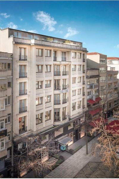 هاوس هتل نیشانتاشی