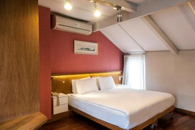 فاروس اولد سیتی-اسپشیال کتگوری