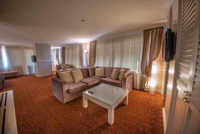 دریم هیل بیزینس دلوکس