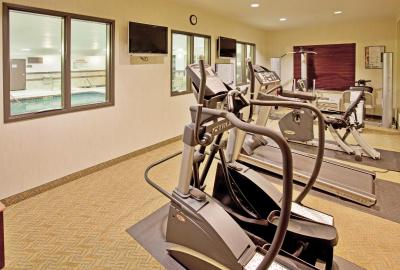 هلید این اکسپرز هتل اند سویتز چری هیلز