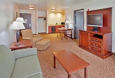 هلید این اکسپرز هتل اند سویتز چری هیلز