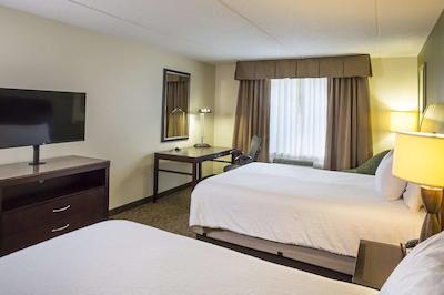 هیلتون گاردن این هامپتون کلیسوم سنترال