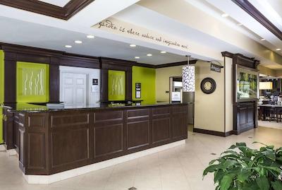 هیلتون گاردن این هامپتون کلیسوم سنترال