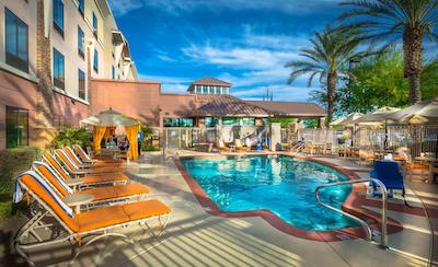 هیلتون گاردن این فنیکس نرد هاپی والی