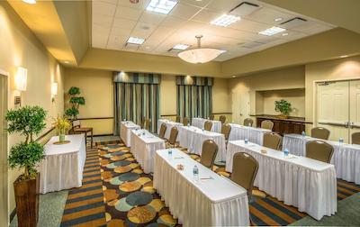 هیلتون گاردن این فنیکس نرد هاپی والی