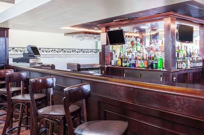 رامادا جاکسُنویل/بمیدوز هتل اند کنفرنس سنتر