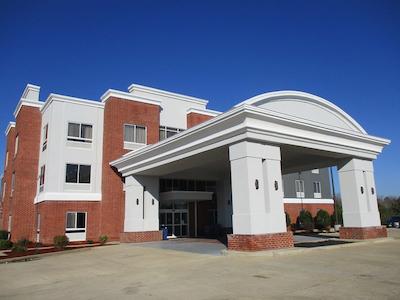 بست وسترن پلاس فیلادلفیا چکتاو هتل اند سویتز