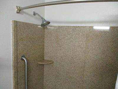 بست وسترن پلاس فیلادلفیا چکتاو هتل اند سویتز