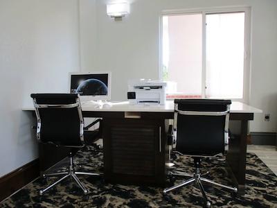 بست وسترن پلاس فیلادلفیا چکتاو هتل اند سویتز