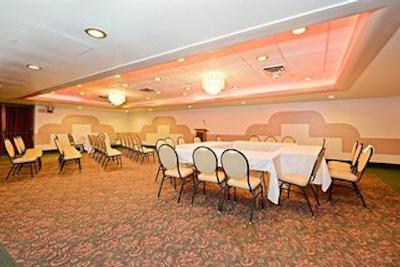 هوارد جهنسُن بای ویندهام بنتون هاربر/است جسف