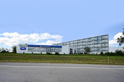 هوارد جهنسُن بای ویندهام بنتون هاربر/است جسف