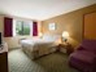 هوارد جهنسُن اکسپرز این-لیونورد