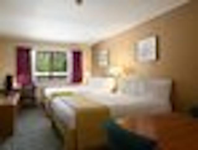 هوارد جهنسُن اکسپرز این-لیونورد