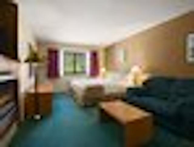 هوارد جهنسُن اکسپرز این-لیونورد