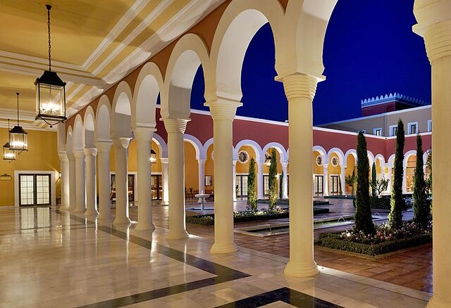 گران ملی سانکتی پتری
