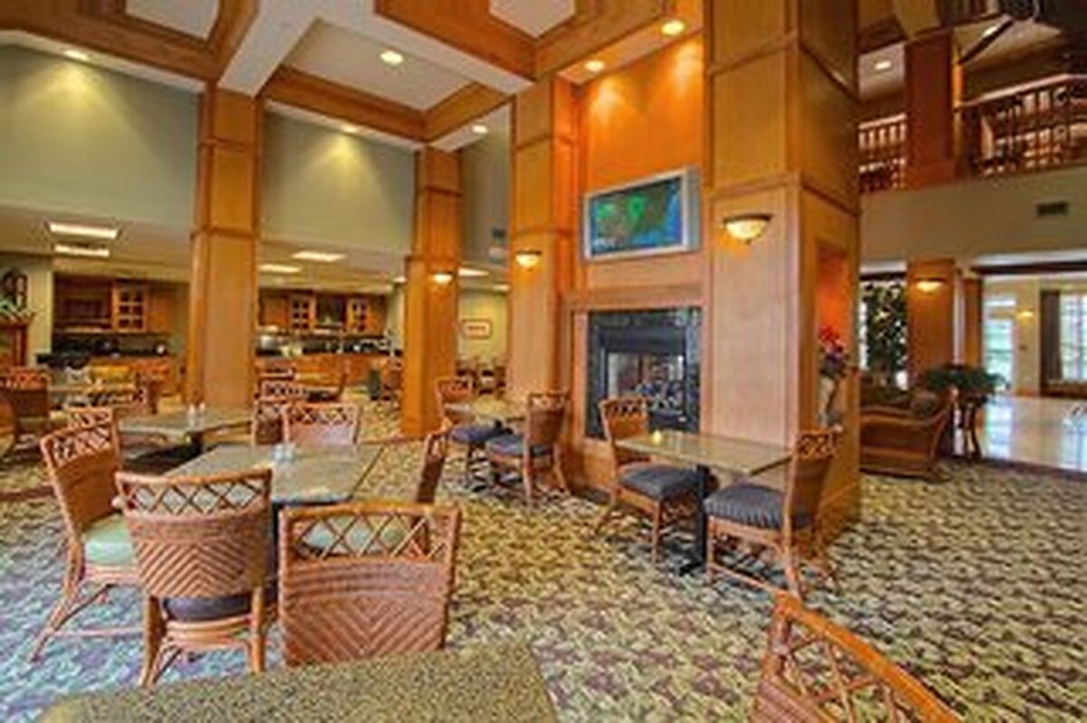 Homewood Suites by Hilton Airport / Plainfield
