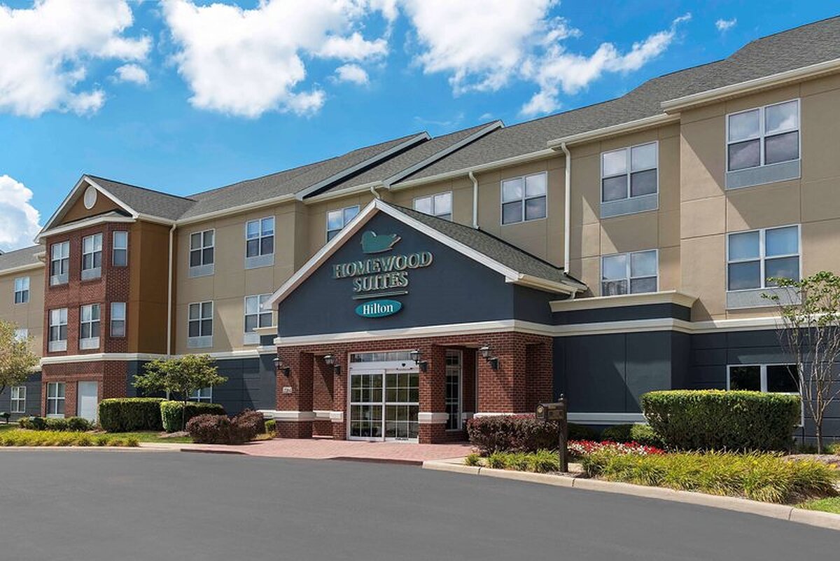 Homewood Suites by Hilton Airport / Plainfield