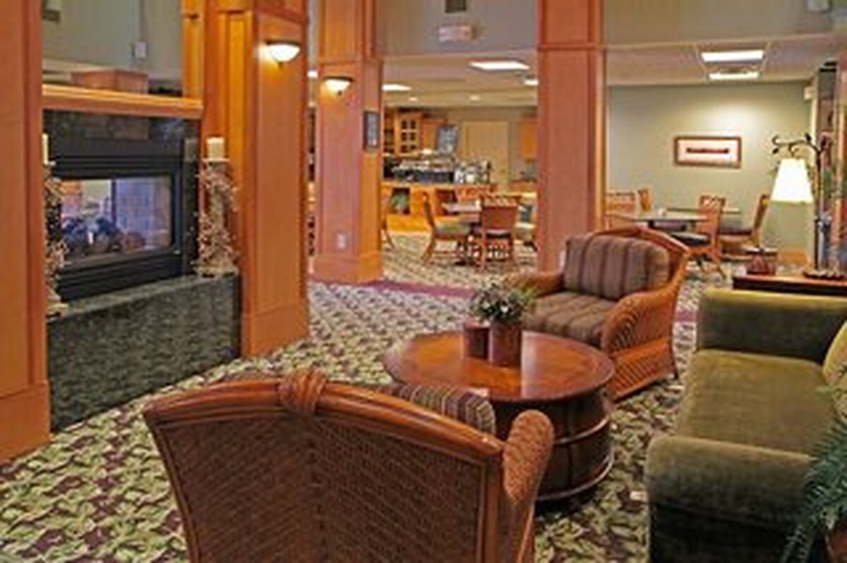 Homewood Suites by Hilton Airport / Plainfield