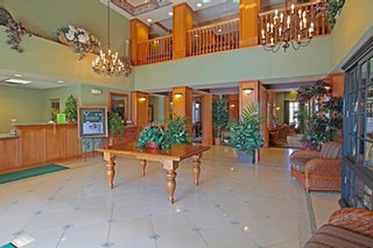 Homewood Suites by Hilton Airport / Plainfield