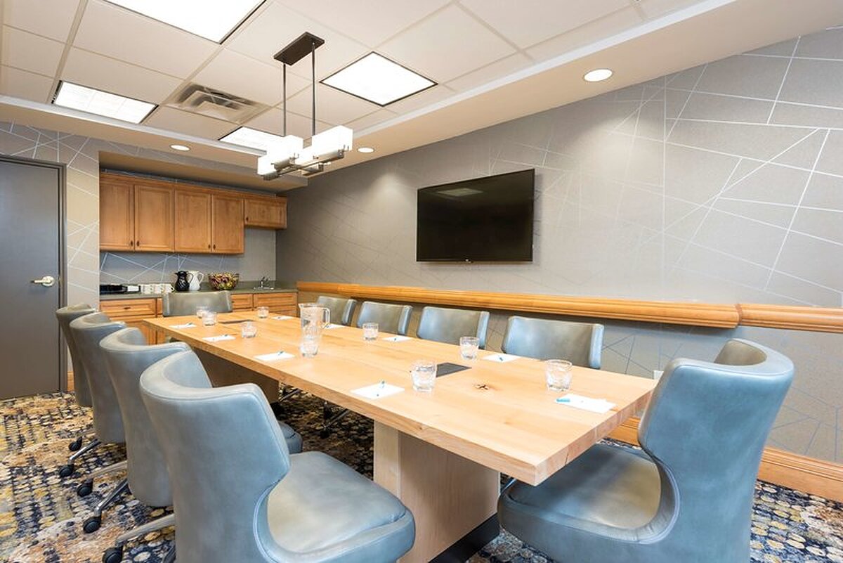 Homewood Suites by Hilton Airport / Plainfield