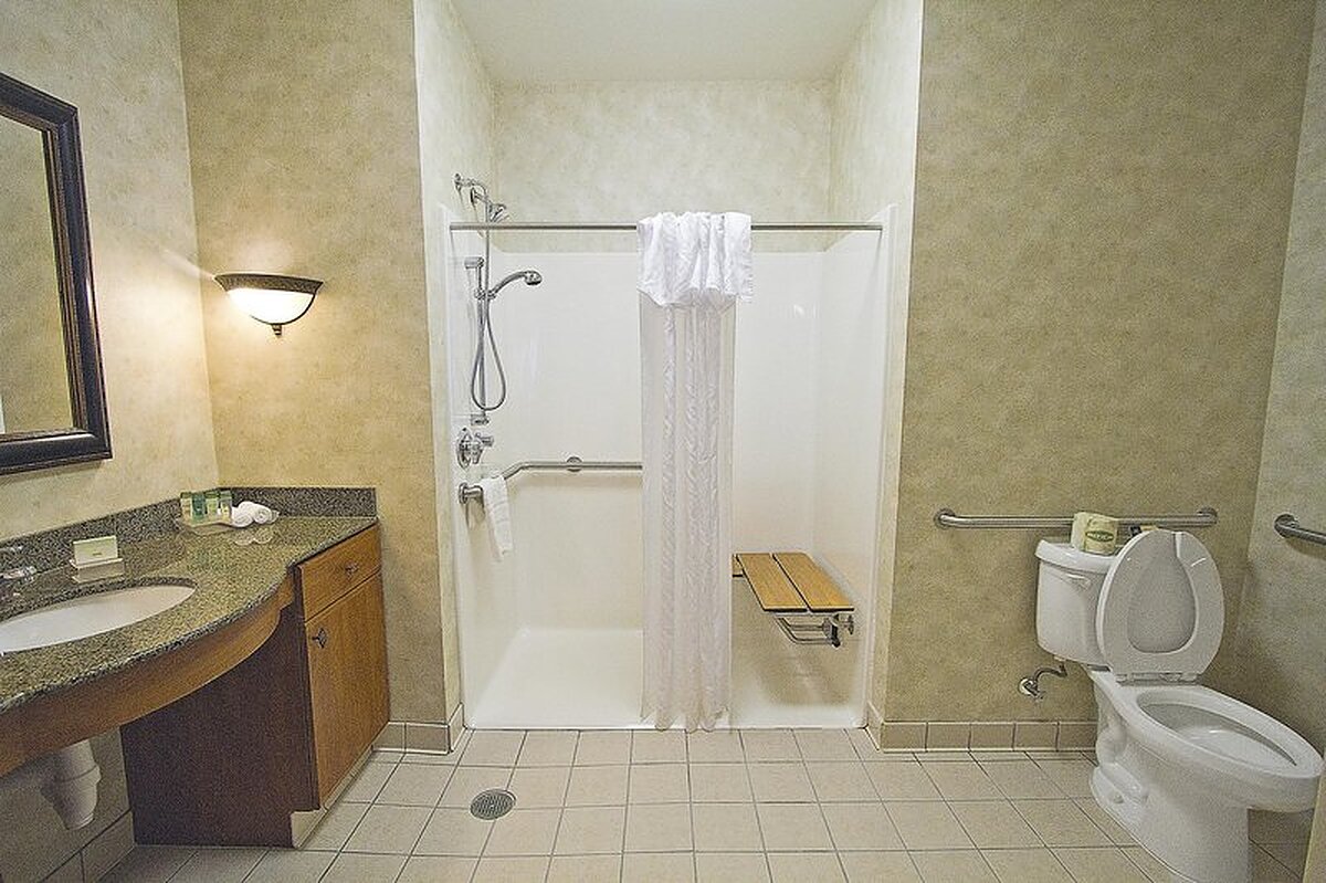 Homewood Suites by Hilton Airport / Plainfield