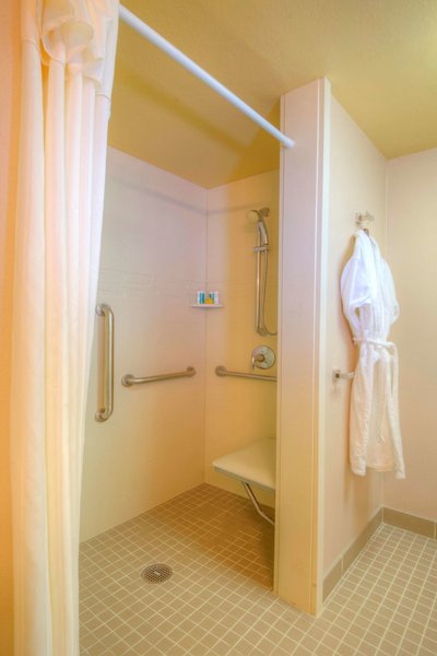 هموود سویتز بای هیلتون جاکسُن