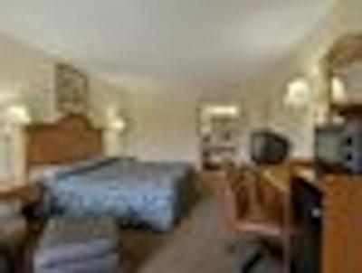 سوپر 8 اُرانجبورگ نیر ای-26