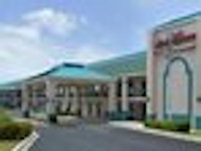 سوپر 8 اُرانجبورگ نیر ای-26