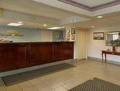 سوپر 8 اُرانجبورگ نیر ای-26