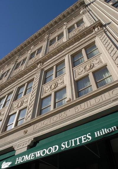 هموود سویتز بای هیلتون ناشویل-دونتون