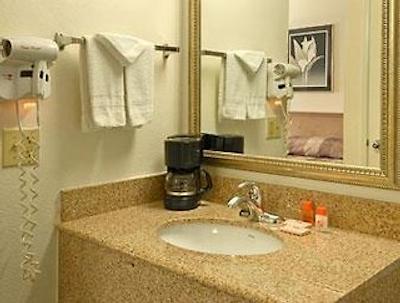 هوارد جهنسُن اکسپرز این سان دیگو اسیا ورلد اریا