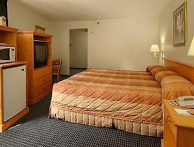 هوارد جهنسُن اکسپرز این سان دیگو اسیا ورلد اریا