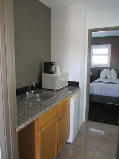 سورست هتل بای بست وسترن اسیسید منتری