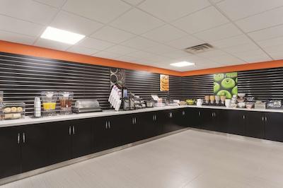 لا کوینتا این اند سویتز ناکسویل ایست