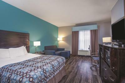 لا کوینتا این اند سویتز ناکسویل ایست